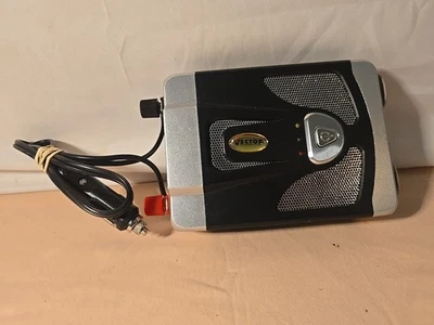 Vector Power Inverter #VEC1023 Input: 12.5V DC Output: 115V AC 60 HZ 200Watts - Image 1 of 3