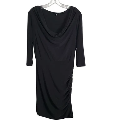 Vestido Tiana B L Capucha Drapeada Manga 3/4 Rodilla Elegante Lado Acanalado Atemporal Formal Foto 1 de 4