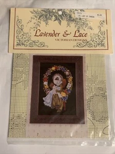 Patrón de punto de cruz de lavanda y encaje dama del hilo - Imagen 1 de 3