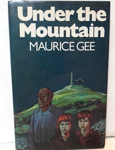 Under The Mountain (Maurice Gee) (1984 Oxford University Press hardcover book) - Picture 1 of 7
