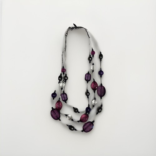 VETEMENTS Collana triplo filo canna di fucile con perline viola scintillanti firmata NY