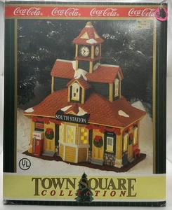 Coca-Cola Town Square Collection 1997 South Station pre-owned damaged box - Picture 1 of 7