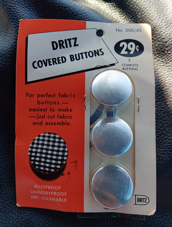 Vintage Carded  Dritz Covered Buttons Size 45 1 1/8" -- No. 500/45 1962 - Image 1 of 4