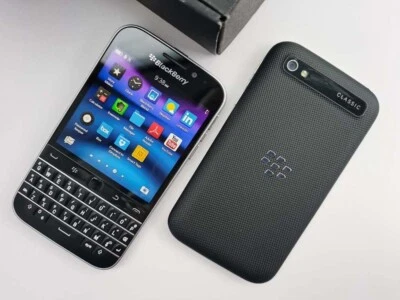 BlackBerry Classic Q20 SQC100-2 4G 16GB Unlocked Keyboard Smartphone  (Boxed)  - Image 1 of 4