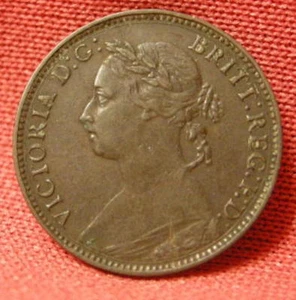 Great Britain UK Coin. Farthing 1881 Three Berry variety. Nice ++ Condition. NoR - Picture 1 of 4