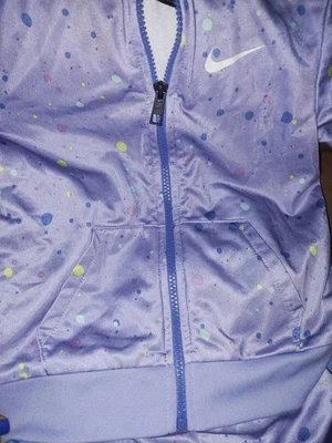 Nike Jogging Suit  6xL - Image 1 of 4
