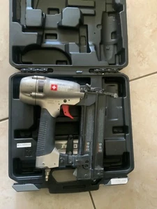 Pistola de clavos Brad calibre 18 PORTER-CABLE BN200C - Imagen 1 de 2