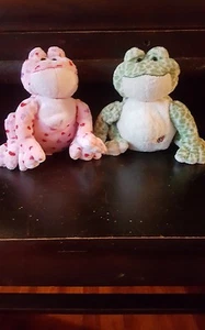 RARE (2) Webkinz FROGS - uncoded - Picture 1 of 3