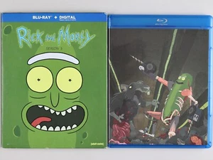 Rick and Morty Season 3 Blu-ray w/Slipcover - FREE SHIPPING / BUY 3 GET 1 - Picture 1 of 5