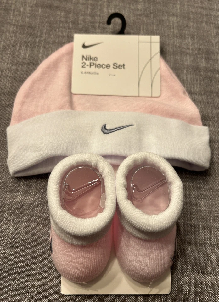 Nike Baby Pink White Ankle Cotton Swoosh Logo Beanie Booties Sock Set Sz 0-6 MO