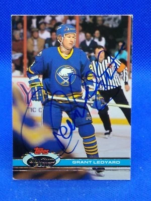 Grant Ledyard 1991-92 Stadium Club #169 PERSONAL AUTOGRAPH Buffalo Sabres - Image 1 of 2