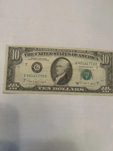 1988A Ten Dollar Note Chicago Bank Ref #81 - Picture 1 of 2