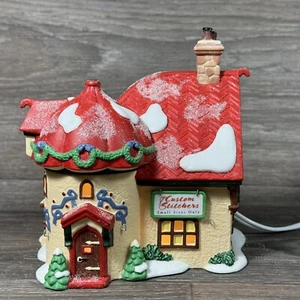Department 56 North Pole Series ElfLand Custom Stitchers Building With Light - Picture 1 of 18