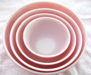 Vintage Pyrex Nesting Mixing Bowls Flamingo Pink Set of 4 Used - Picture 1 of 12