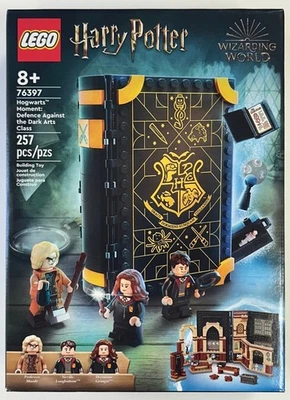 LEGO 76397 Harry Potter Momentos de Hogwarts: Clase de Defensa Contra las Artes Oscuras Foto 1 de 4