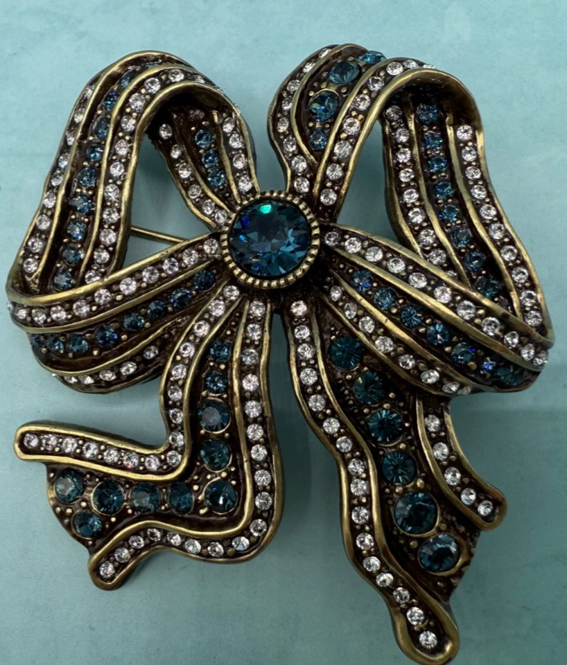 Broche/cinta de pasador de cristal Heidi Daus "Prized Possession" cristales de Swarovski Foto 1 de 4