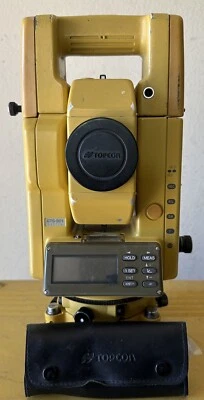 Topcon GTS-301 Electronic Total Land Surveying Data Collecting Station w/ Case - Image 1 of 4