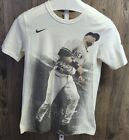 Nike T Shirt Mens Small White New York Yankees MLB Derek Jeter Vintage Cotton