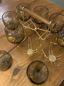 Roly Poly Bicchieri MCM Set Bicchieri Oro Romano in Stand Barware 8 pz - Foto 1 di 7
