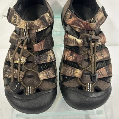 Sandalias deportivas Keen impermeables para senderismo talla 4 verde camuflaje usadas Foto 1 de 4