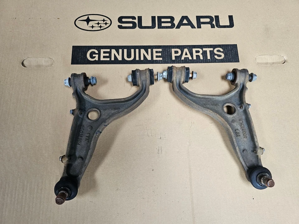 Brazos de control superiores traseros izquierdo y derecho Subaru Forester 2009-2013 OEM 09-13 Foto 1 de 1