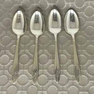Queen Bess by Oneida Community Silver Plate 1946 Set of 4 Teaspoons Tudor Floral - Picture 1 of 5