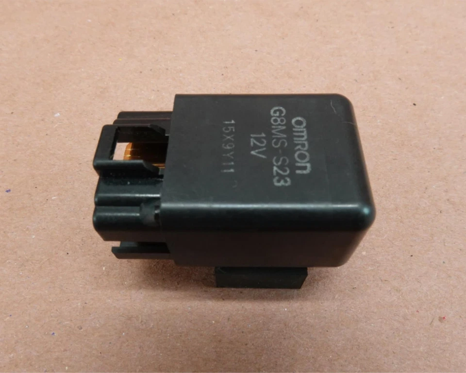 SUZUKI GSXR600 OMRON 2011-2022 relé B Foto 1 de 4