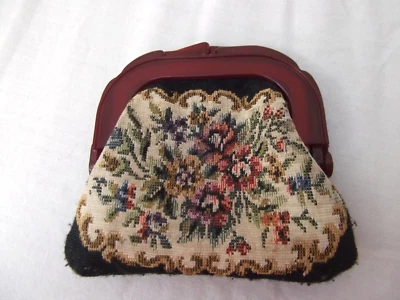 Monedero de colección Petit Point Floral cambio forrado beso bloqueo baquelita celuloide Foto 1 de 4