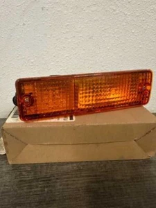 1980-1986 Nissan Pickup RH Corner/Park Light (New) - Picture 1 of 2