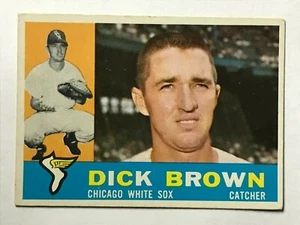 1960 Topps Set Break #256 Dick Brown EX-EXMINT BUEN CENTRADO GRAN COLOR - Imagen 1 de 2