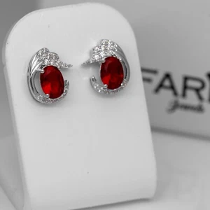 925 Sterling Silver Simulated Diamond & Red Garnet Ladies Stud Earrings Gift - Picture 1 of 4