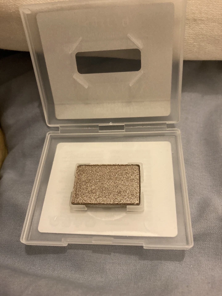 Mary Kay Chromafusion Eye Shadow (Smoky Quartz) exp. 08/2024; - Image 1 of 1