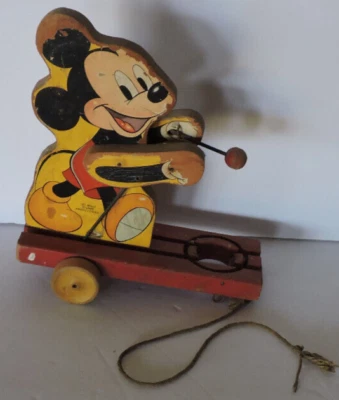 Juguete de colección Fisher Price madera Mickey Mouse tambor tirar-funciona pero falta tambor Foto 1 de 4