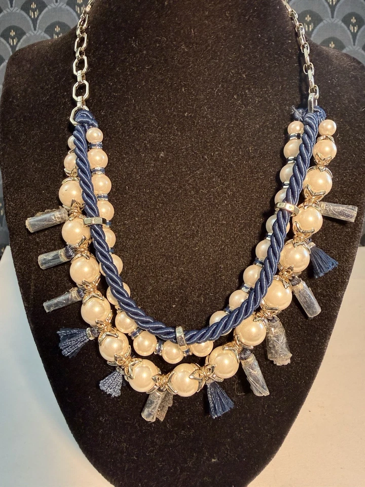 Collar Ivanka Trump Imitación Perla Y Flecos Nunca Usado 18 Pulgadas Tono Dorado Foto 1 de 4