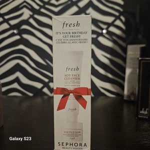 Fresh Soy Face Cleanser & Rose Mask Skin Lot - Picture 1 of 1