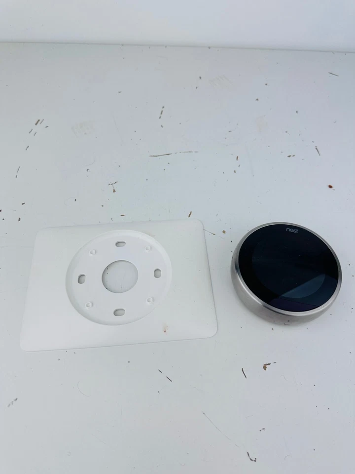 Google Nest Smart Learning Thermostat Model A0013 - Image 1 of 2