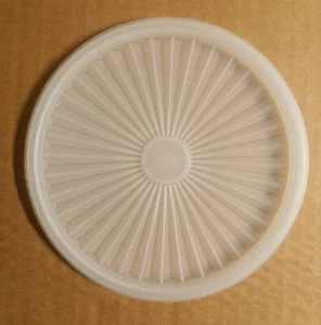 Tupperware Servalier Clear Replacement Lid Only #810 P14 - Picture 1 of 4