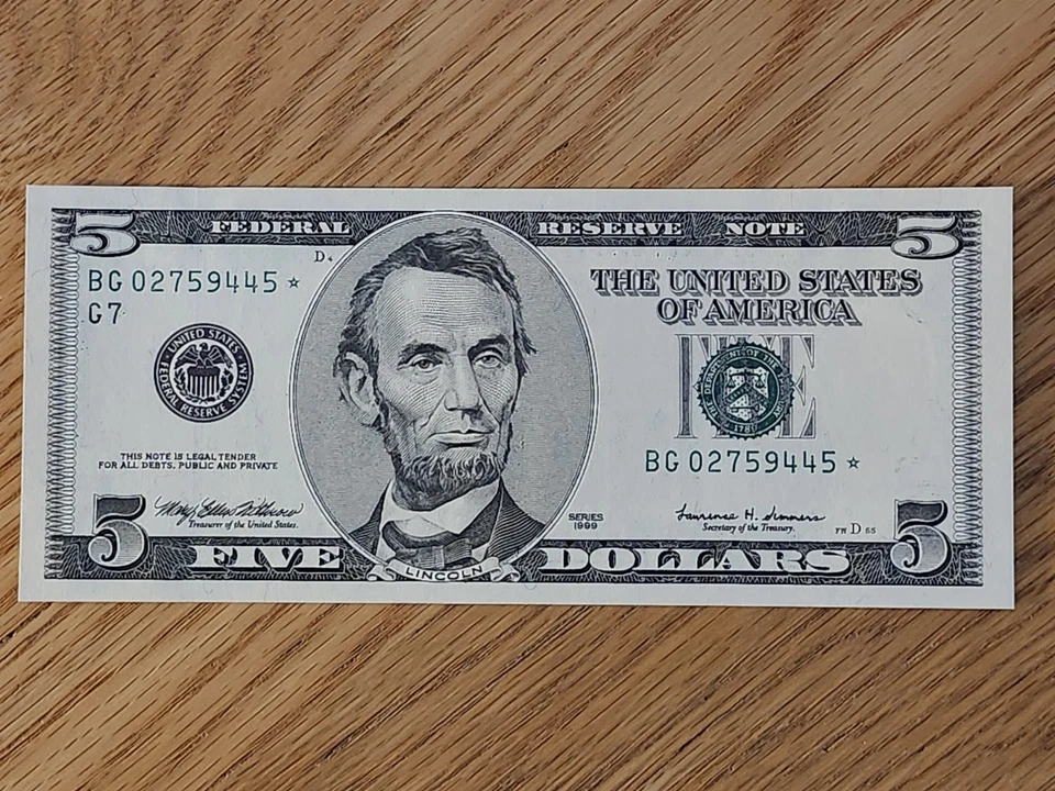 1999 $5 UNC/GEM "STAR NOTE" CHICAGO DISTRICT BG02759445* 2 OF 3 CONS SER NUM - Image 1 of 4