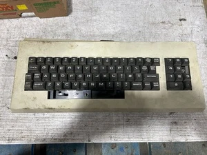 Vintage Commodore PET CBM Keyboard - For Parts Or Not Working - Picture 1 of 2