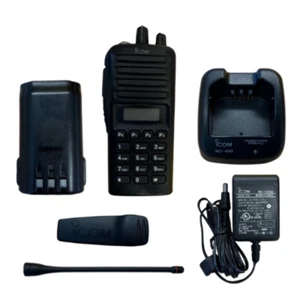Radio troncal DTMF Icom F43TR UHF 400-470 MHz 256 canales 4 vatios usada - Imagen 1 de 1