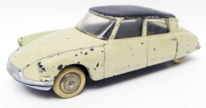 Citroen DS 19 Dinky 24C France - Picture 1 of 5