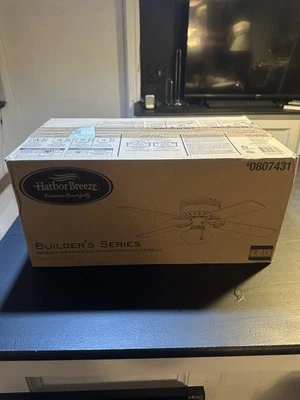 NEW Harbor Breeze Builder's Series LED Ceiling Fan 42-inch White Finish 0807431 - Image 1 of 3