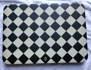 Housse pour ordinateur portable Burga motif diamant à damier - Line Art 14" blanc et noir - Photo 1/13