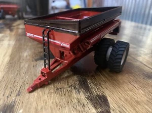 1/64 custom red V800 grain cart farm toy - Picture 1 of 4