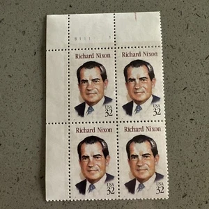 RICHARD NIXON 37TH US PRESIDENT 1995 COMMEMORATIVE 2955 VF 32c STAMP PLATE BLOCK - Picture 1 of 3