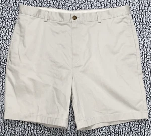 LL Bean Shorts Men 38 Khaki Classiccore Outdoor Casual Natural Fit Chino Preppy - Picture 1 of 5
