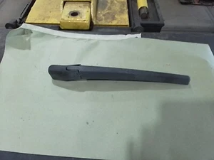 10 11 12 13 14 15 16 17 CHEVROLET EQUINOX REAR WIPER ARM - Bild 1 von 3