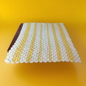 Coperta fatta a mano all'uncinetto / bambino.  Giallo/bianco sporco - Foto 1 di 10