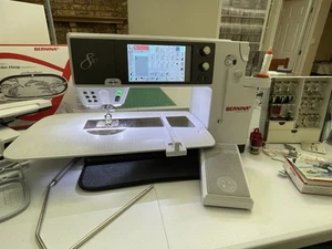 Bernina 830 Sewing/Quilting/Embroidery Machine with BSR Stitch Regulator - Picture 1 of 11