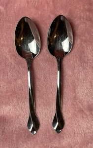Oneida USA TRIBECA set of 2 Teaspoons Glossy Stainless Flatware 6” - Picture 1 of 5